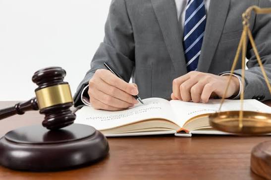 What does an international lawyer do and what abilities do they require?